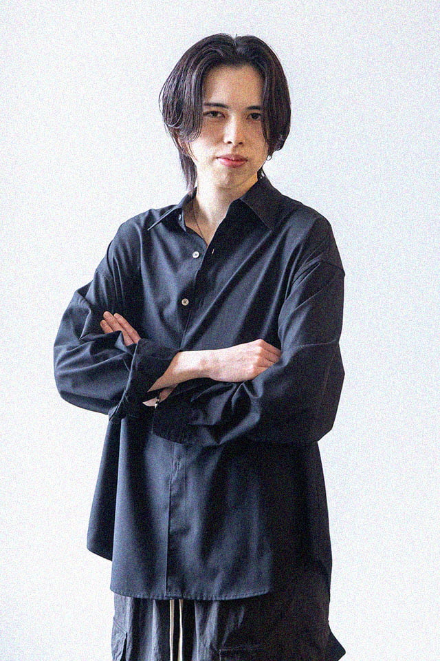 アシスタント　鈴木　俊太